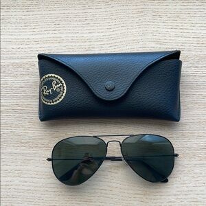 Ray-Ban Black Aviator Sunglasses